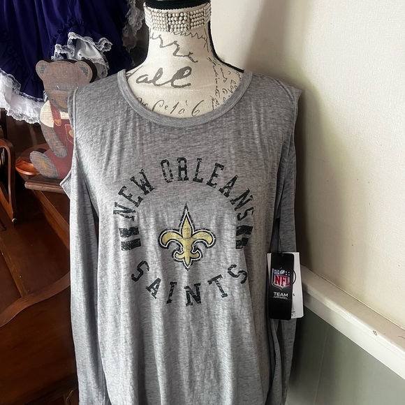 LADIES NFL NEW ORLEANS
SAINTS 47 BRAND SHOULDER
FADE-OUT LONG SLEEVE T-SHIRT NWT - Picture 2 of 6